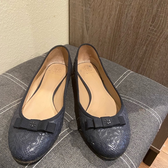 Classic Tory Burch navy flats 8.5 - Picture 6 of 6